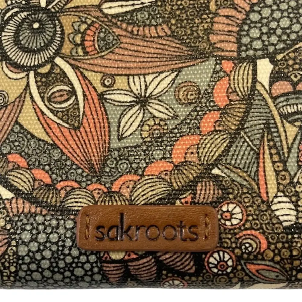 Sakroots Women's Large Siena Artist Circle Crossbody Bag. - Picture 2 of 8